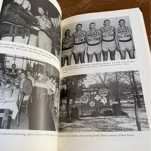 Book The Greatest Basketball Story Ever Told - Picture 7 of 7